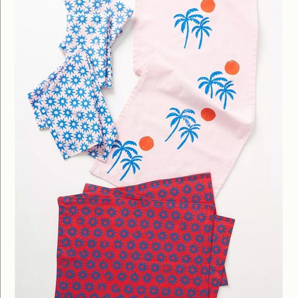 New- Anthropologie Set of 4 Silkscreened Cotton Placemats - Picture 3 of 6